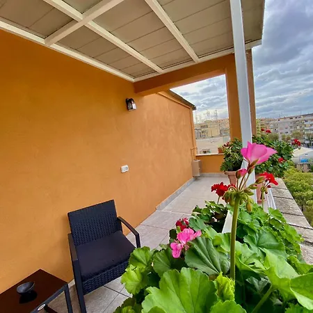 Elenae Domus Апартаменты Рим